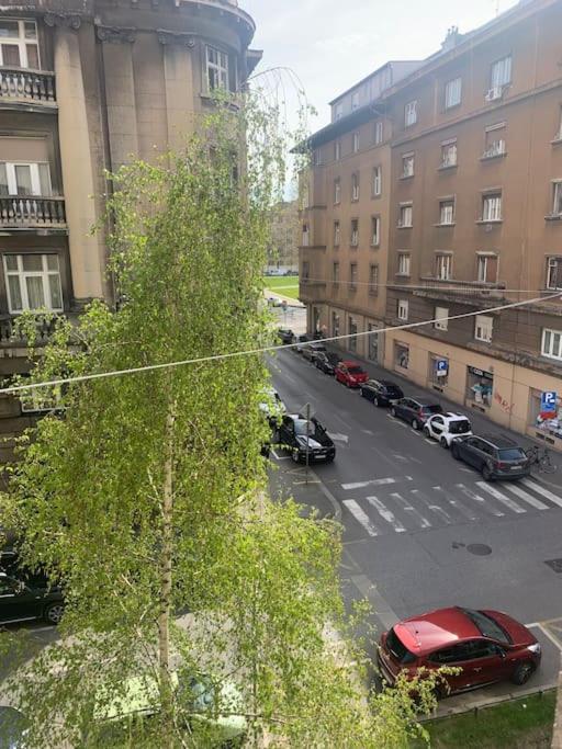 Apartment Near The Home Of Croatian Artists ザグレブ エクステリア 写真